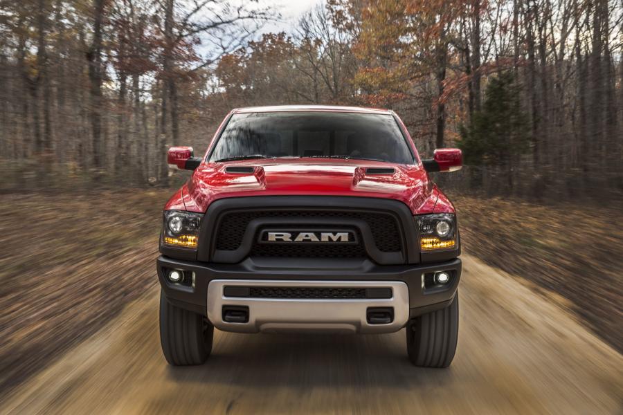  Dodge Ram 1500 Rebel 2015 года  (фото 6 из 54)